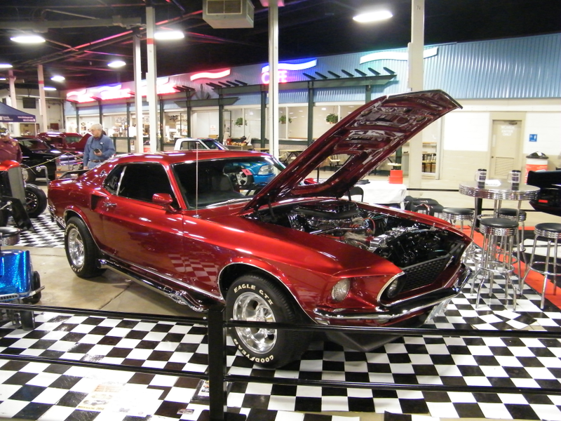 Illustration for article titled Auto show/Race-a-rama dump